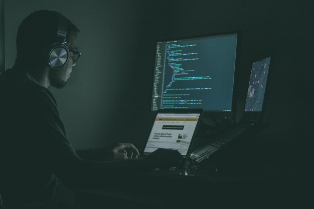 Internet of Things (IoT) in Python Internet of Things (IoT) in Python