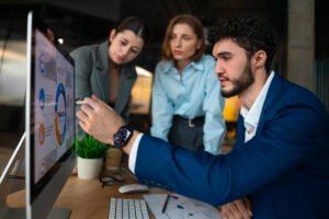 How to Become a Business Analyst in 2025