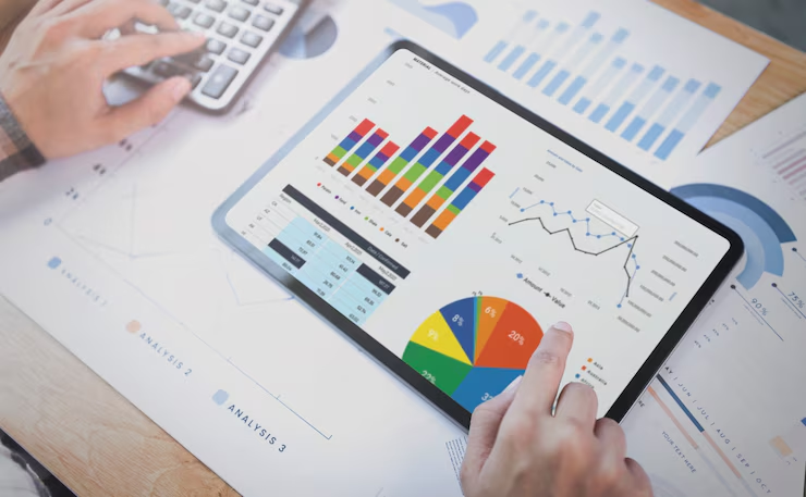 Unlock Valuable Insights with Data Analytics Intro Unlock Valuable Insights with Data Analytics Intro