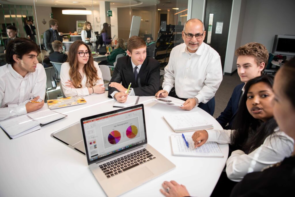 What Projects Should Data Analytics Students Complete? Project-Based Learning